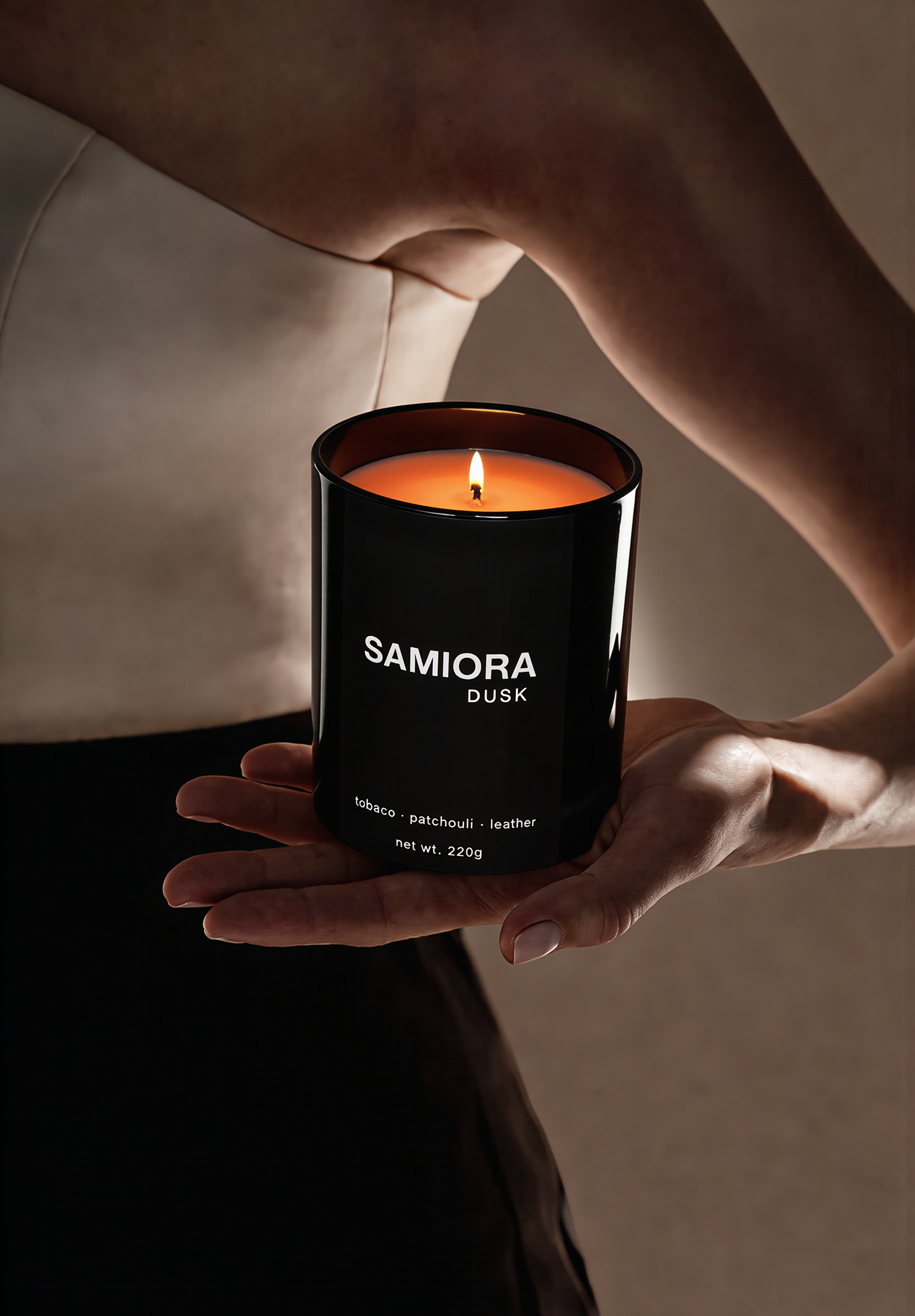 DUSK: tobacco · patchouli · leather